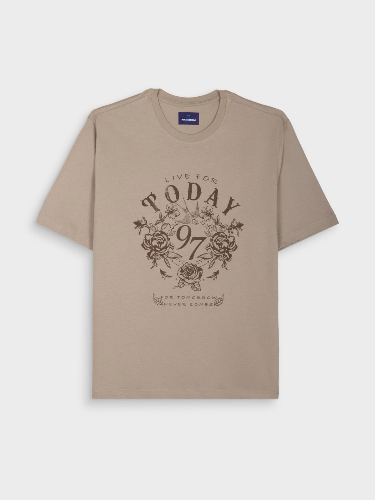 Camiseta Semi Oversize Estampado Retro 05561